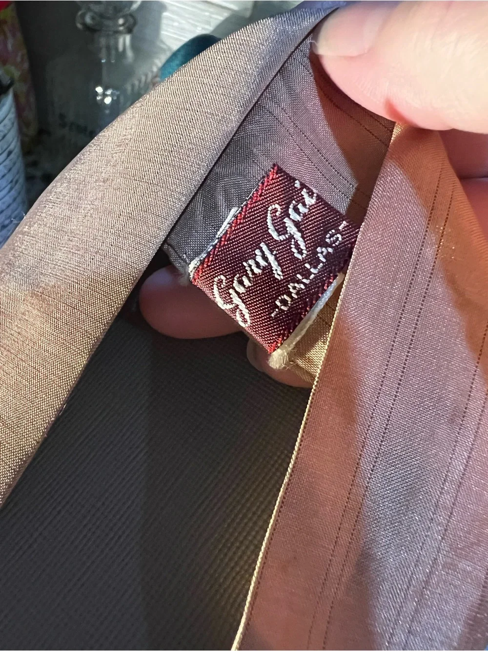 Vintage Gold-Beige-Tan Shiny Skinny tie or tie accessory like New